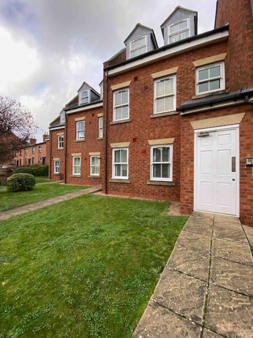 Luxury Town Centre Apartment Walking Distance To Rsc Theatre Stratford-upon-Avon Eksteriør bilde