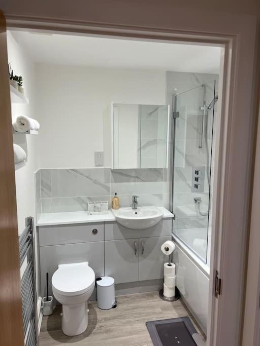 Luxury Town Centre Apartment Walking Distance To Rsc Theatre Stratford-upon-Avon Eksteriør bilde
